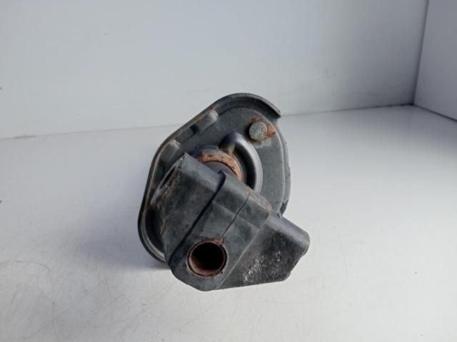 bontott BMW 5 E39 Tartó Bak