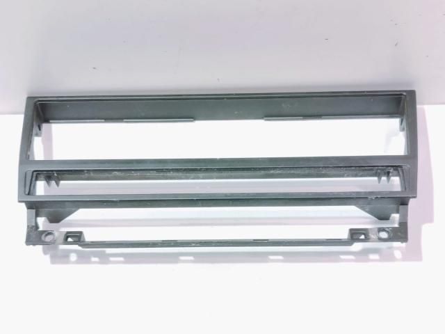 bontott BMW 5 E39 Tartó Bak