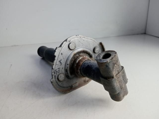 bontott BMW 5 E39 Tartó Bak