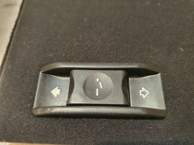 bontott BMW 5 E39 Tetőablak Kapcsoló