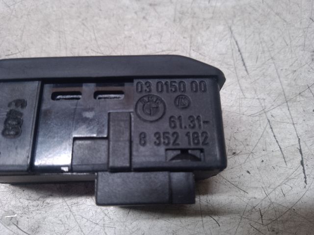 bontott BMW 5 E39 Tetőablak Kapcsoló