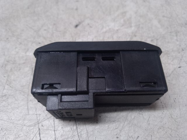 bontott BMW 5 E39 Tetőablak Kapcsoló