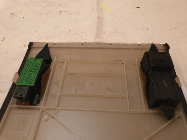 bontott BMW 5 E39 Tetőablak Kapcsoló