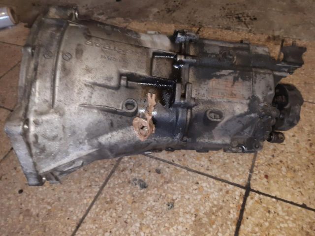 bontott BMW 5 E39 Váltó (Mechanikus)