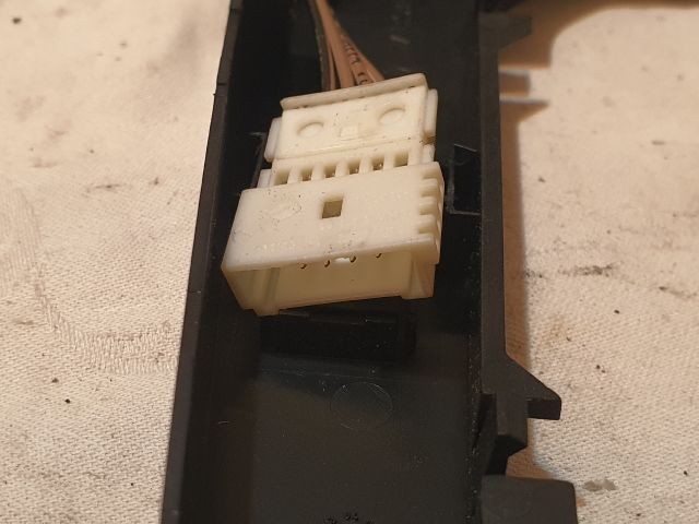 bontott BMW 5 E39 Váltókar Keret