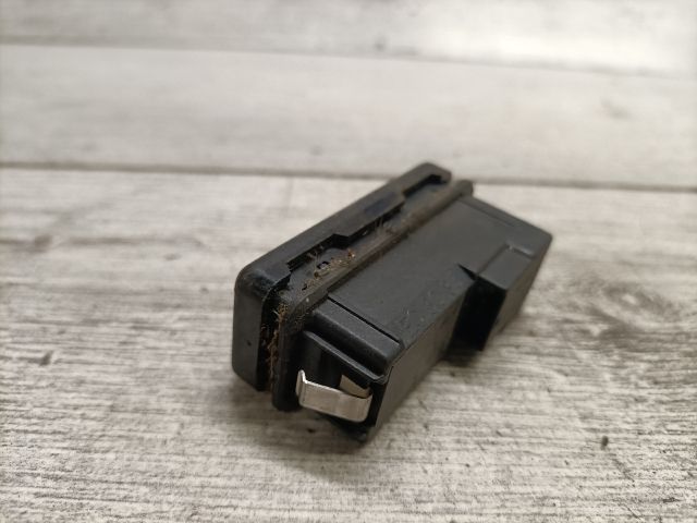 bontott BMW 5 E39 Vészvillogó Kapcsoló