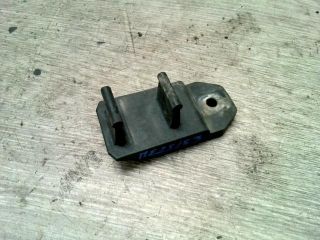 bontott BMW 5 E39 Vízhűtő Radiátor Tartó