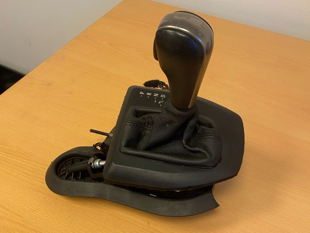 bontott BMW 5 E60 Automata Váltókar