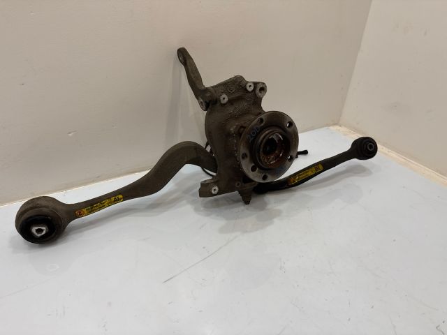 bontott BMW 5 E60 Bal első Csonkállvány Kerékaggyal