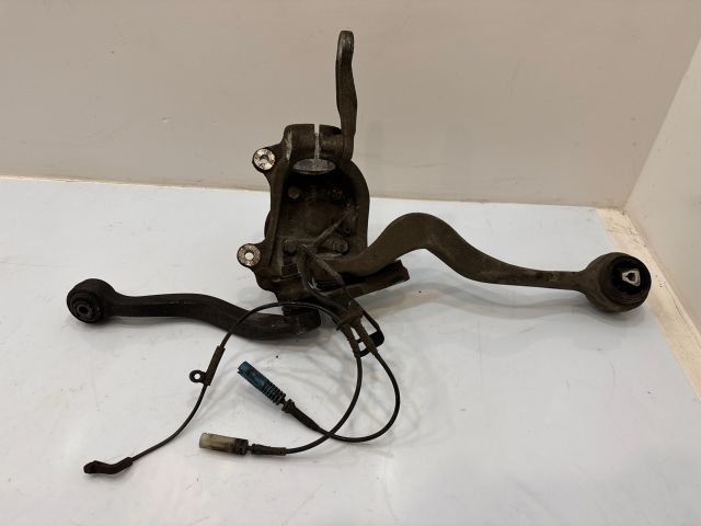 bontott BMW 5 E60 Bal első Csonkállvány Kerékaggyal