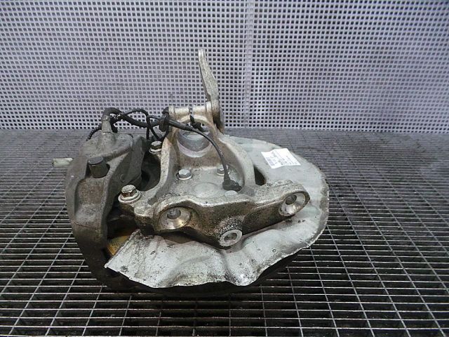 bontott BMW 5 E60 Bal első Csonkállvány