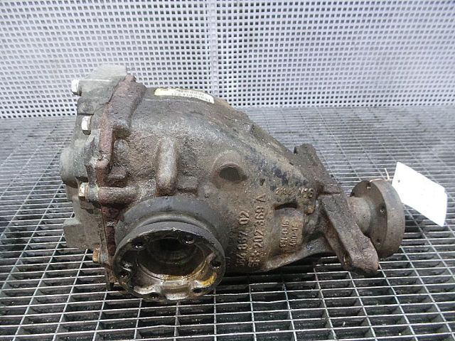 bontott BMW 5 E60 Differenciálmű Tartó Bak