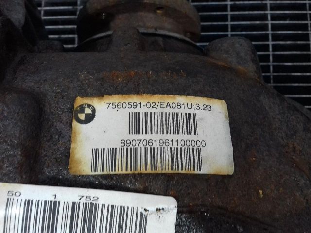 bontott BMW 5 E60 Differenciálmű Tartó Bak