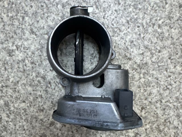 bontott BMW 5 E60 Fojtószelep (Elektromos)