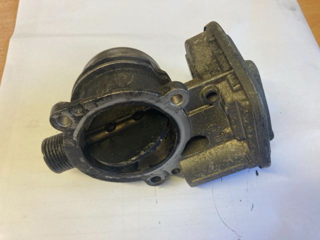 bontott BMW 5 E60 Fojtószelep (Elektromos)