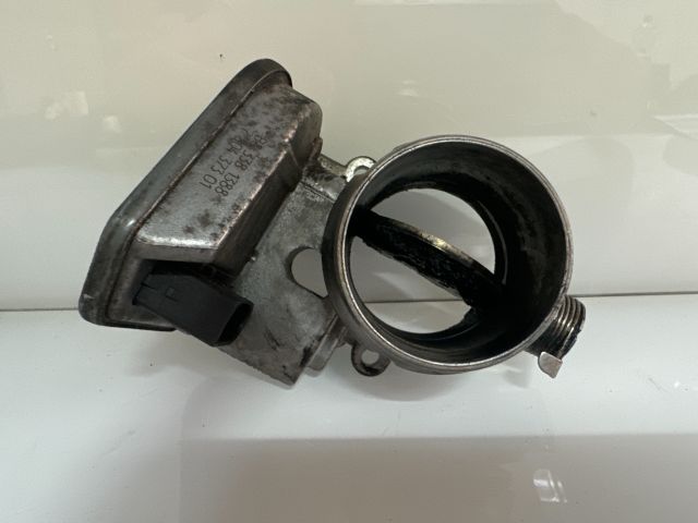 bontott BMW 5 E60 Fojtószelep (Elektromos)