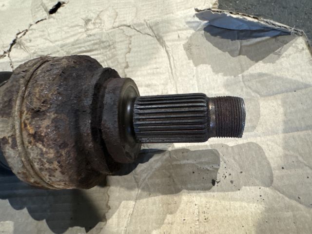 bontott BMW 5 E60 Hátsó Féltengely (Pozíciófüggetlen)