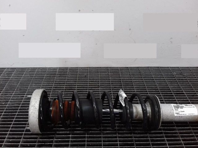 bontott BMW 5 E60 Hátsó Rugó