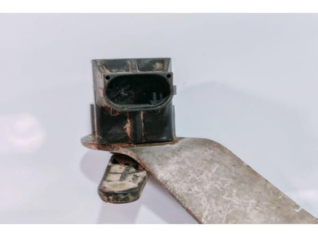 bontott BMW 5 E60 Jeladó (Magában)