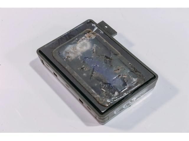 bontott BMW 5 E60 Jeladó (Magában)