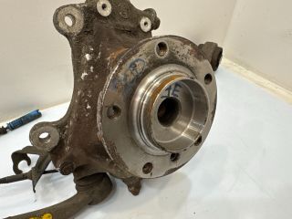 bontott BMW 5 E60 Jobb első Csonkállvány Kerékaggyal