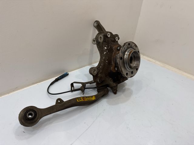 bontott BMW 5 E60 Jobb első Csonkállvány Kerékaggyal