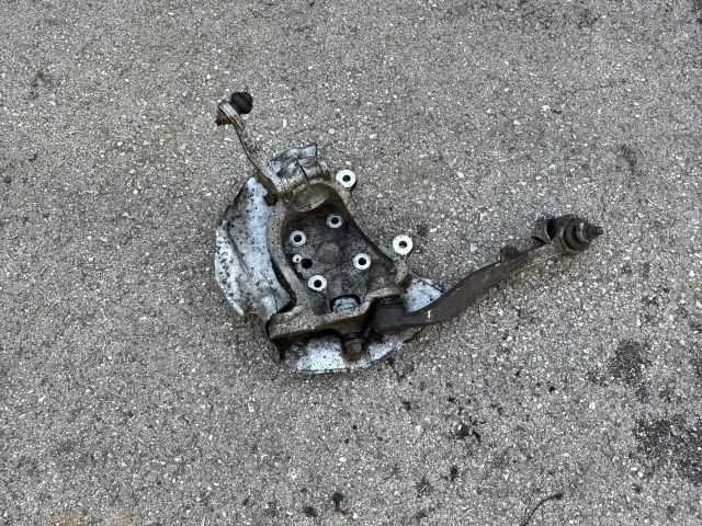 bontott BMW 5 E60 Jobb első Csonkállvány