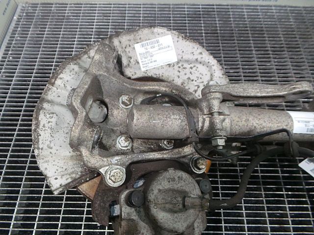 bontott BMW 5 E60 Jobb első Csonkállvány