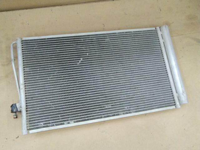 bontott BMW 5 E60 Klímahűtő Radiátor