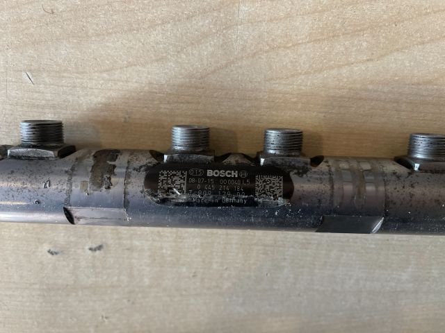 bontott BMW 5 E60 Közösnyomócső