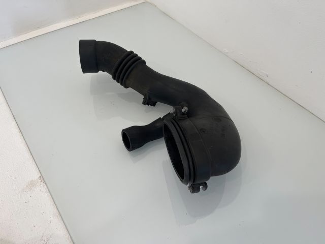 bontott BMW 5 E60 Légbeömlő Cső