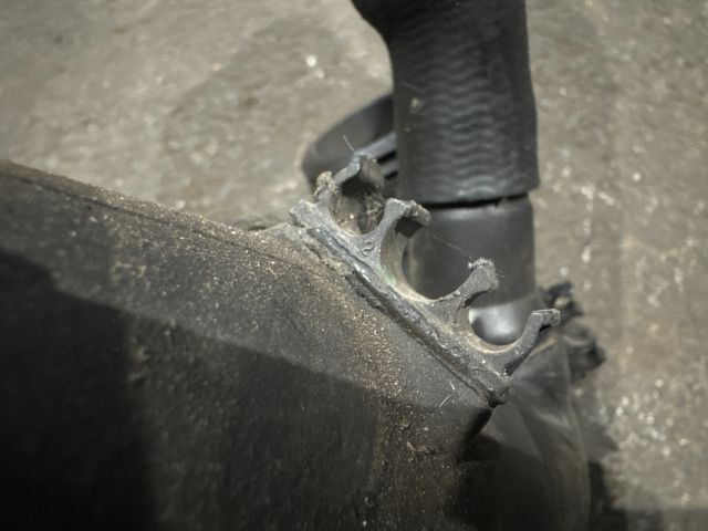 bontott BMW 5 E60 Légbeömlő Cső