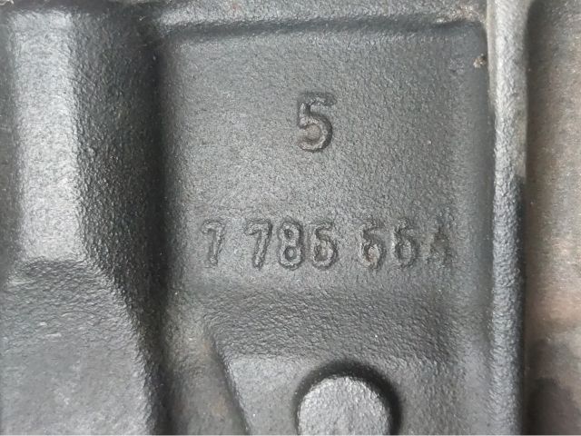 bontott BMW 5 E60 Motor (Fűzött blokk hengerfejjel)