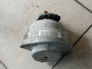 bontott BMW 5 E60 Motor Tartó Bak (Pozíciófüggetlen)