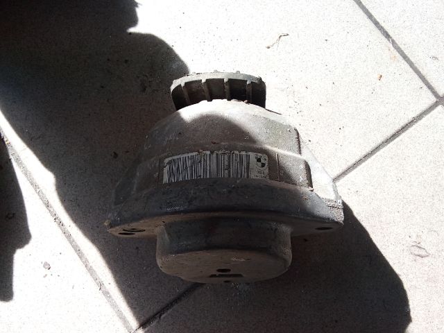 bontott BMW 5 E60 Motor Tartó Bak (Pozíciófüggetlen)