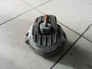 bontott BMW 5 E60 Motor Tartó Bak (Pozíciófüggetlen)