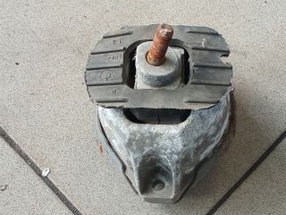 bontott BMW 5 E60 Motor Tartó Bak (Pozíciófüggetlen)