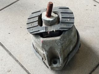 bontott BMW 5 E60 Motor Tartó Bak (Pozíciófüggetlen)