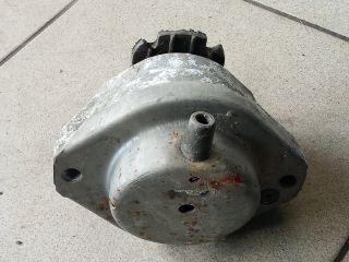 bontott BMW 5 E60 Motor Tartó Bak (Pozíciófüggetlen)