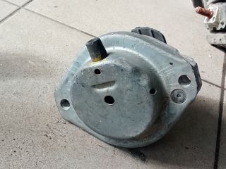 bontott BMW 5 E60 Motor Tartó Bak (Pozíciófüggetlen)