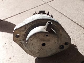 bontott BMW 5 E60 Motor Tartó Bak (Pozíciófüggetlen)