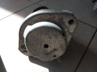 bontott BMW 5 E60 Motor Tartó Bak (Pozíciófüggetlen)