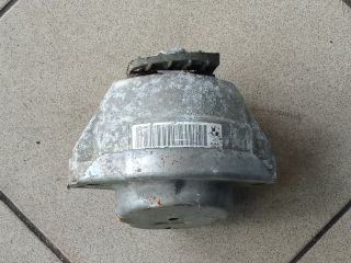 bontott BMW 5 E60 Motor Tartó Bak (Pozíciófüggetlen)