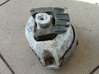 bontott BMW 5 E60 Motor Tartó Bak (Pozíciófüggetlen)