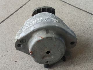 bontott BMW 5 E60 Motor Tartó Bak (Pozíciófüggetlen)