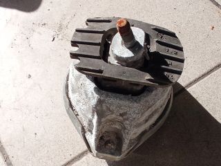 bontott BMW 5 E60 Motor Tartó Bak (Pozíciófüggetlen)