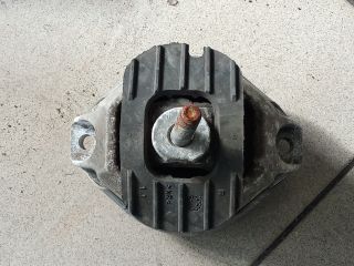 bontott BMW 5 E60 Motor Tartó Bak (Pozíciófüggetlen)
