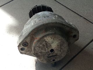 bontott BMW 5 E60 Motor Tartó Bak (Pozíciófüggetlen)