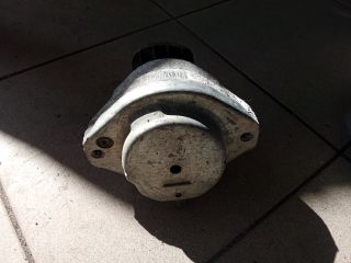 bontott BMW 5 E60 Motor Tartó Bak (Pozíciófüggetlen)