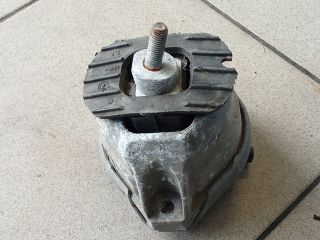 bontott BMW 5 E60 Motor Tartó Bak (Pozíciófüggetlen)